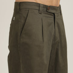 Aruku Pleated Chino Pants - Relaxed Fit - Cotton - Army Green