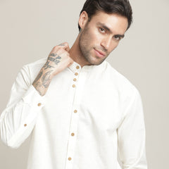 Viceroy Set of 2 – Regular Fit Mandarin Collar Shirt Statement Loop Buttons & Relaxed Fit Pleated Chinos – Ecru & Navy Blue