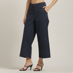 Aruku Wide-Leg Cropped Chinos - Navy Blue