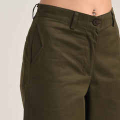 Aruku Wide-Leg Cropped Chinos - Olive Green