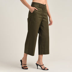 Aruku Wide-Leg Cropped Chinos - Olive Green