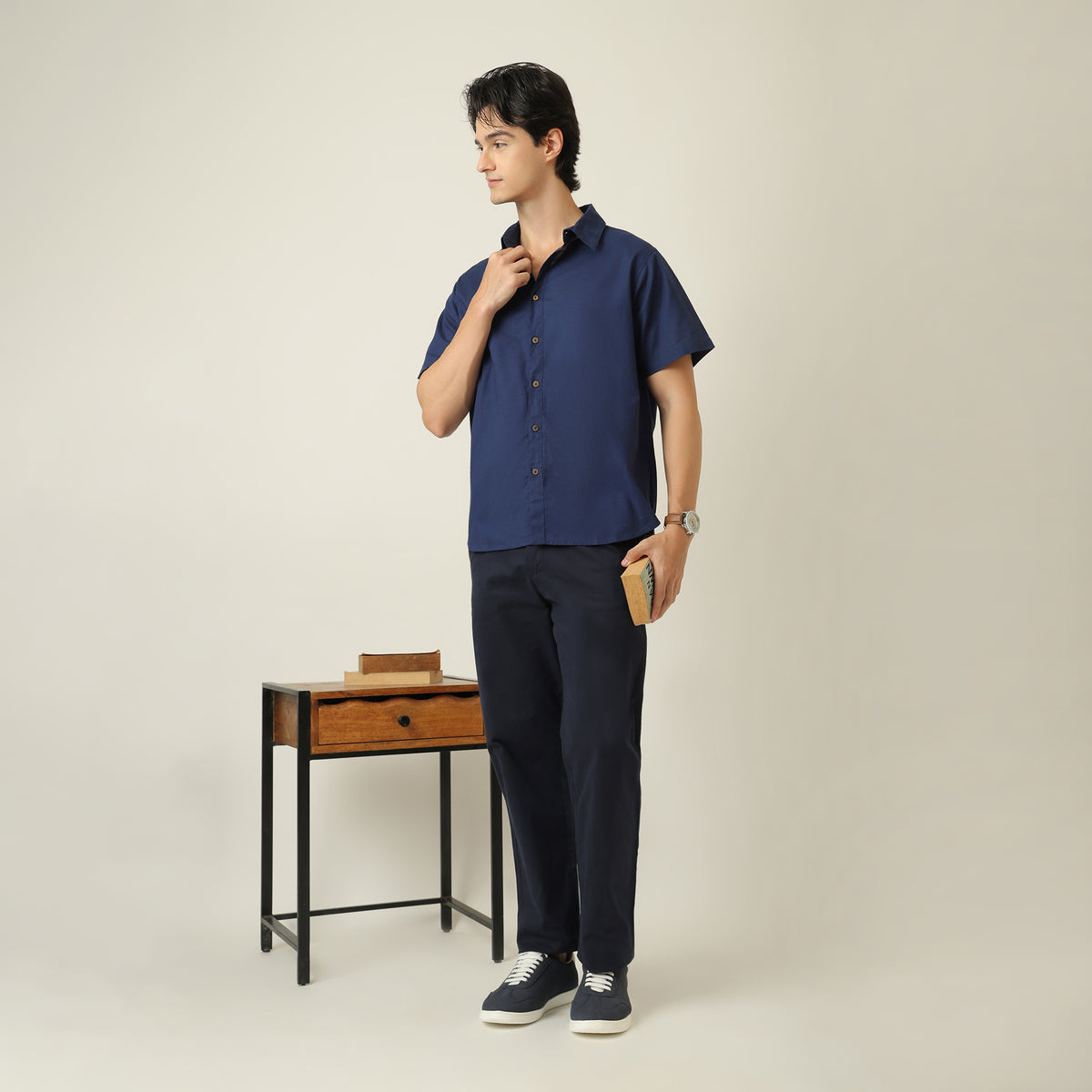 Summer Set Of 2 - Semi-Spread Collar  Half Sleeve Shirt & Relaxed Fit Aruku Chinos –  Navy Blue
