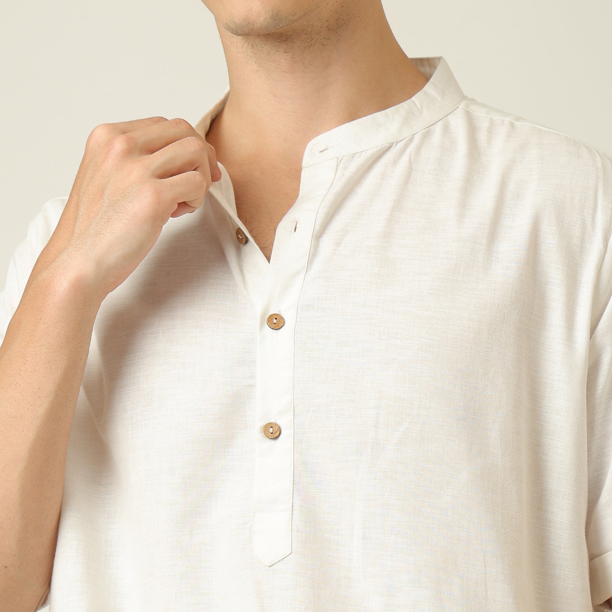 Drifter Shirt - Relaxed Fit - Mandarin Collar - Roll-Up Sleeves With Tabs - Cotton Linen - Ecru