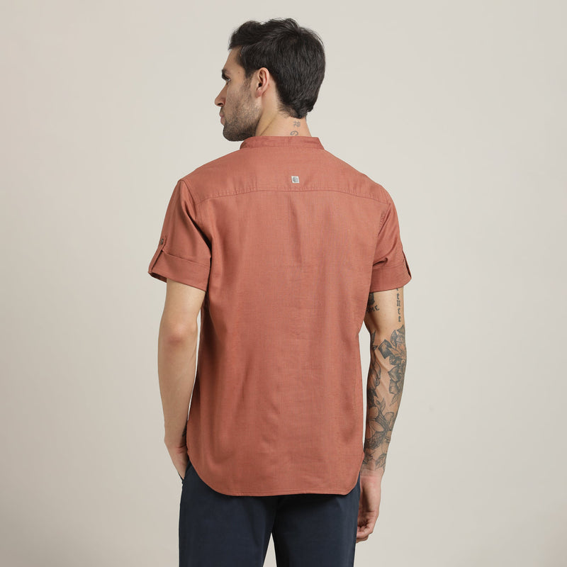 Drifter Shirt - Relaxed Fit - Mandarin Collar - Roll-Up Sleeves With Tabs - Cotton Linen – Terracotta Brown