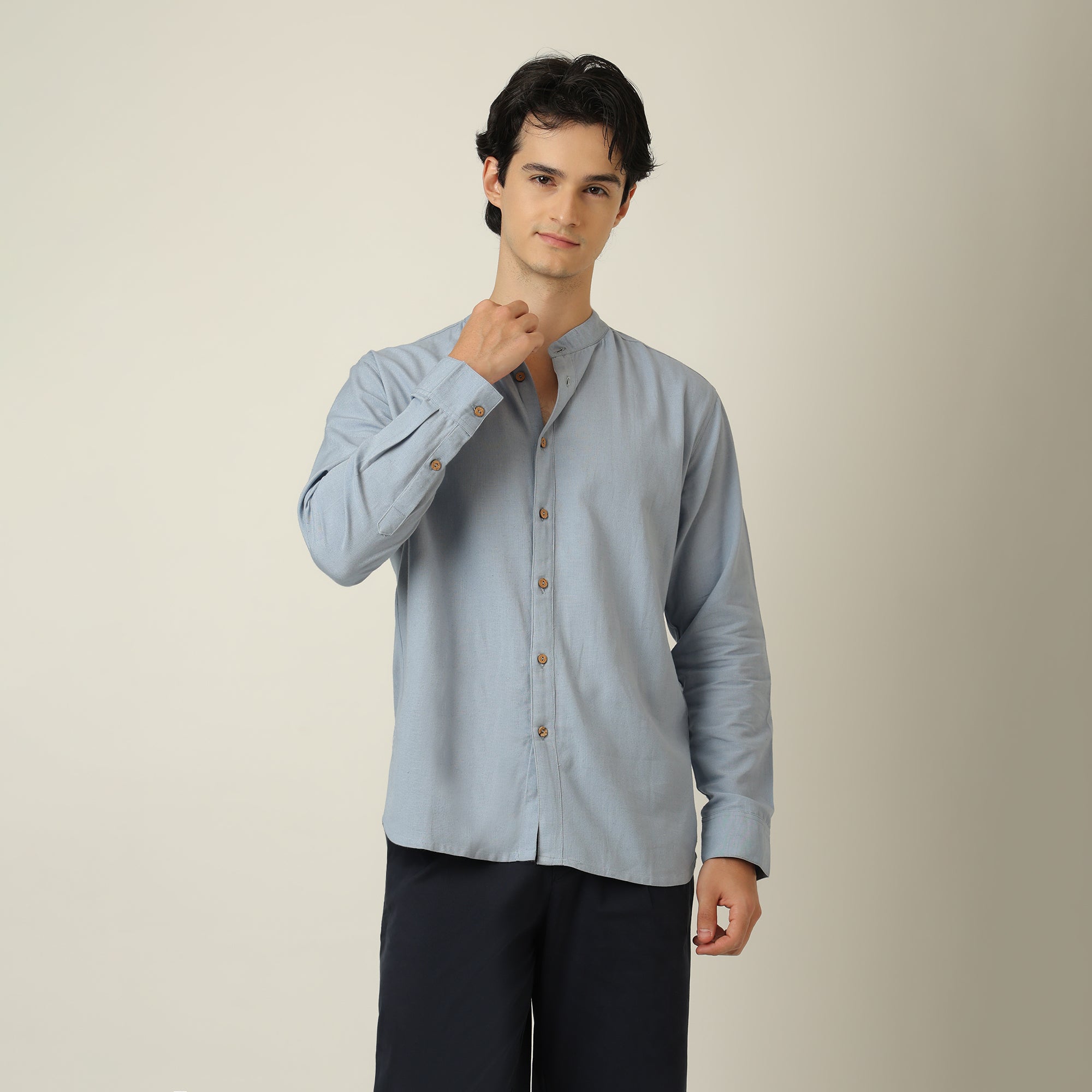 Field Set of 2 – Relaxed Fit Mandarin Collar Shirt & Relaxed Fit Pleated Cotton Chinos – Dusty Blue & Navy