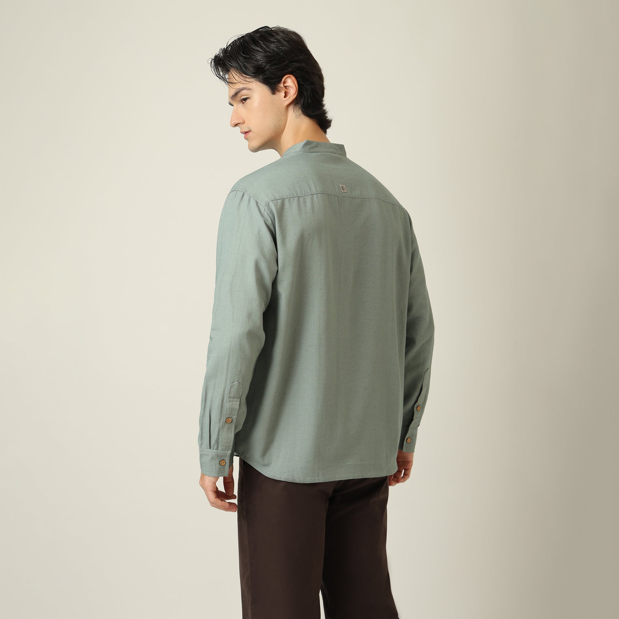 Indrazen Shirt - Relaxed Fit - Mandarin Collar - Diamond Popover Placket - Linen Blend Agave Green