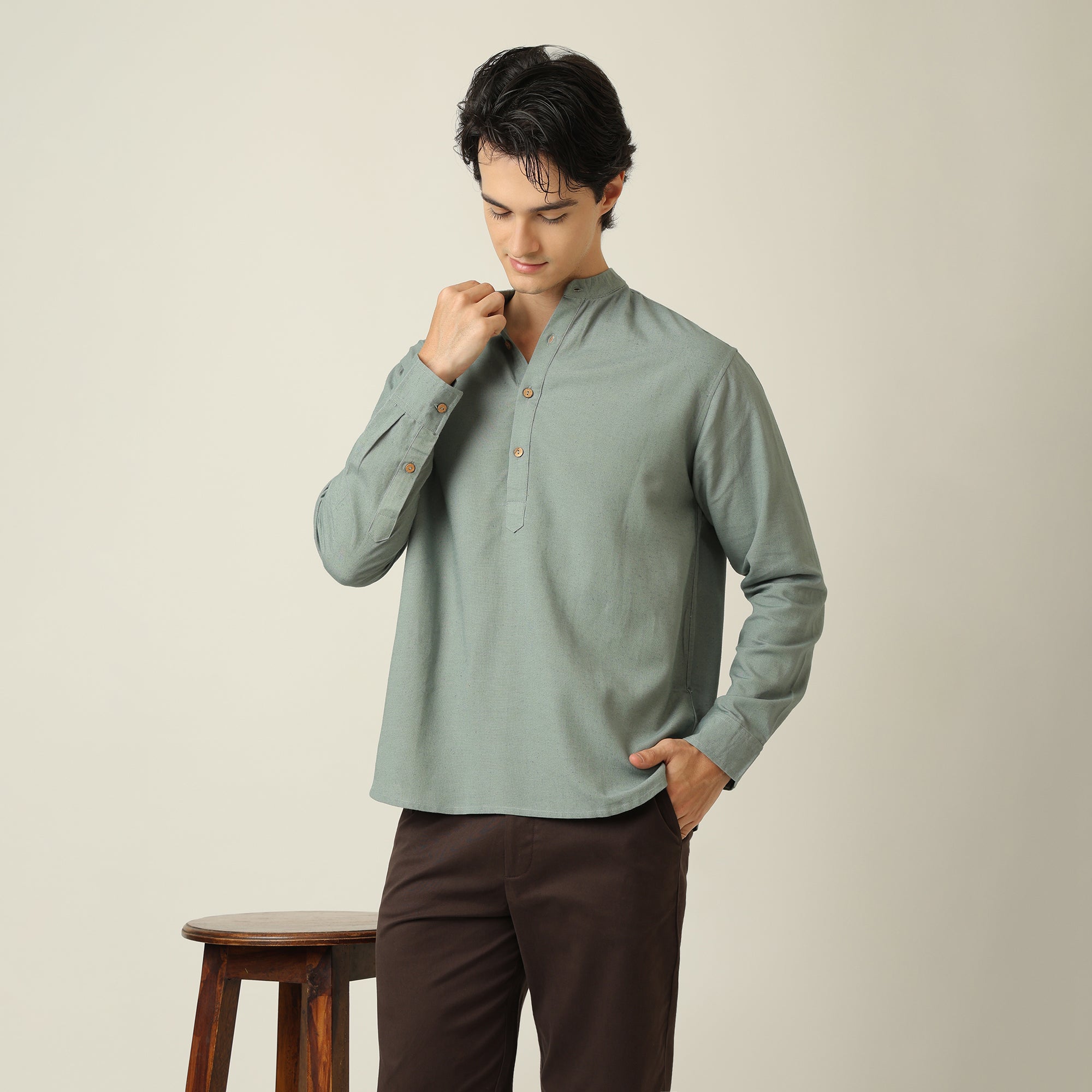 Indrazen Shirt - Relaxed Fit - Mandarin Collar - Diamond Popover Placket - Linen Blend Agave Green