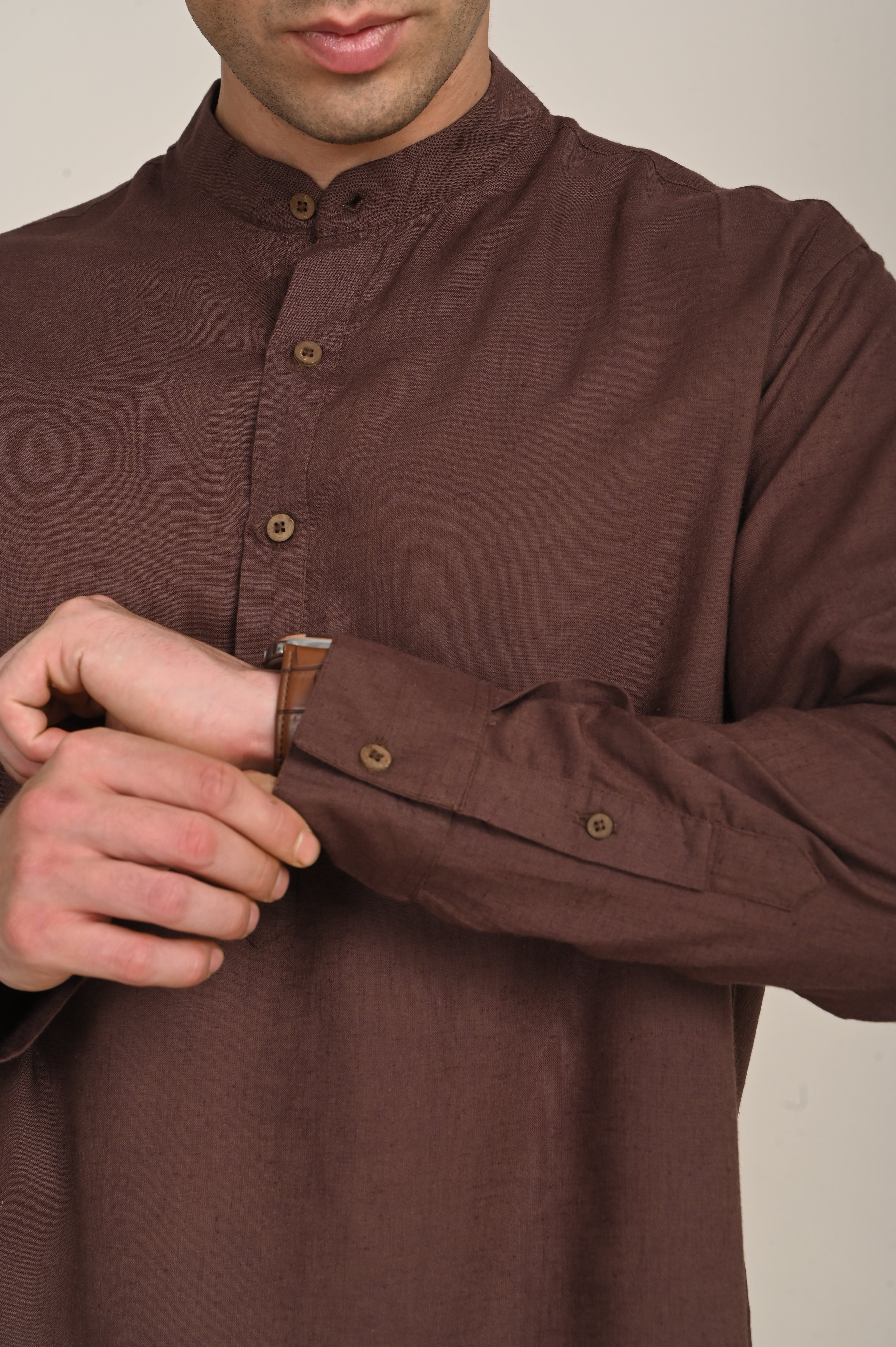 Indrazen Shirt - Relaxed Fit - Mandarin Collar - Diamond Popover Placket - Linen Blend – Coffee Brown