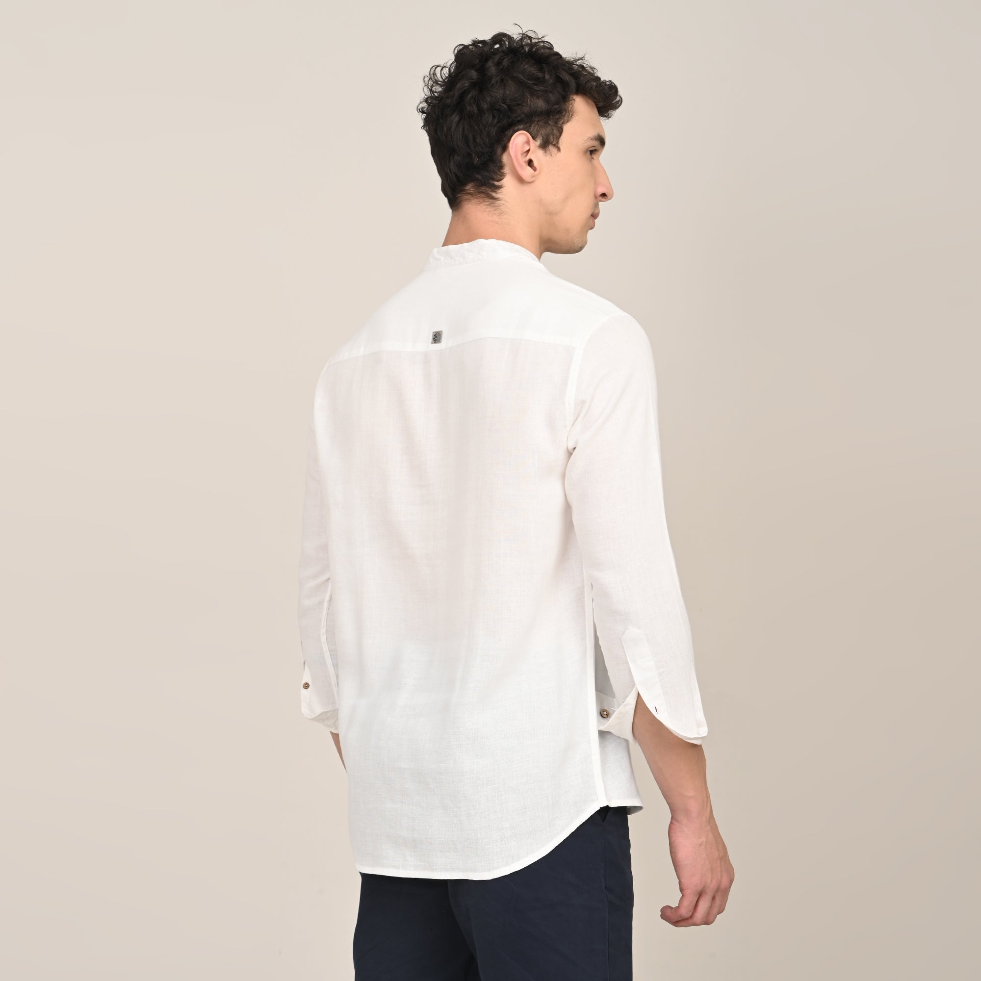 Indrazen Set of 2  Mandarin Collar Diamond Popover Placket Shirt & Pleated Chinos  Ecru & Navy Blue