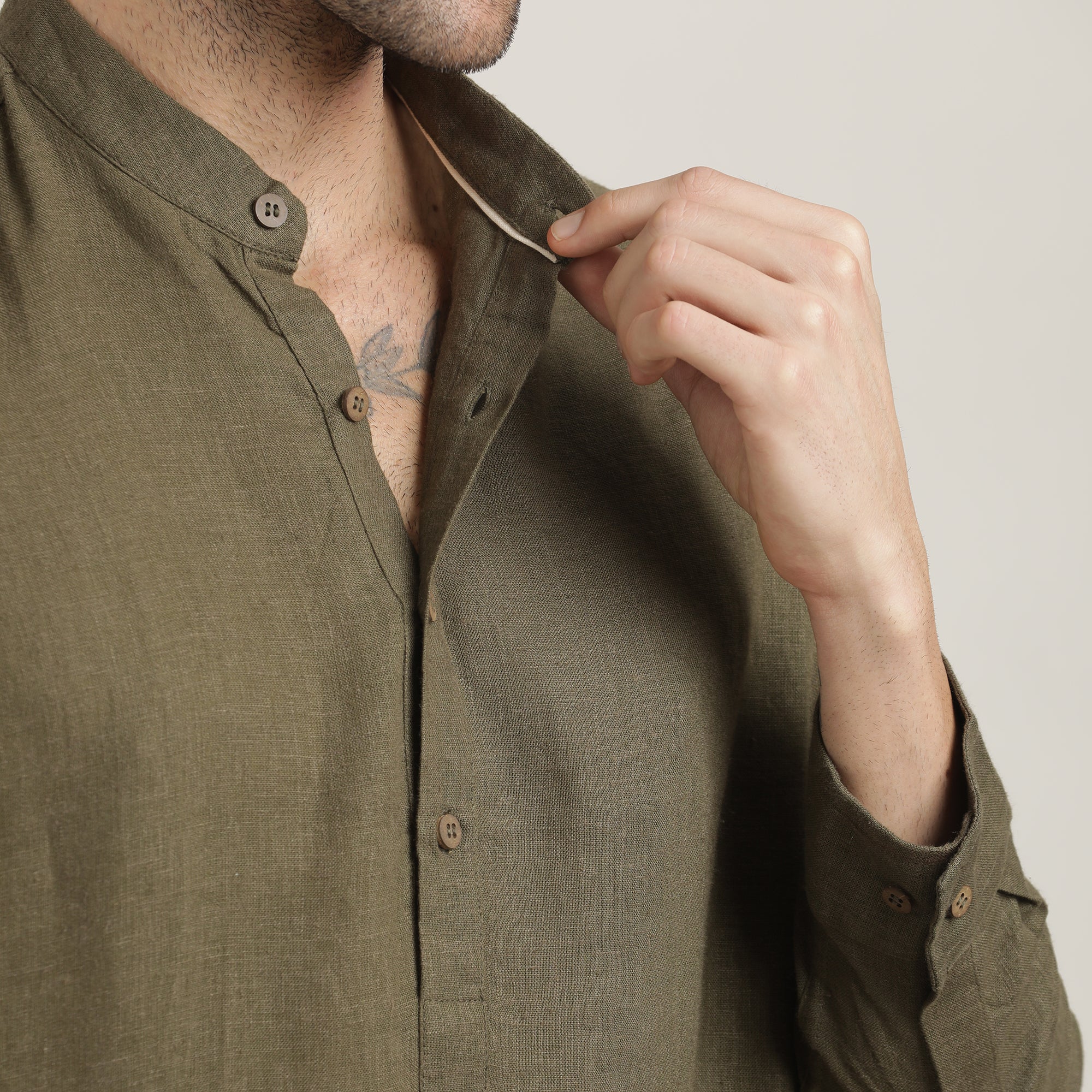 Indrazen Shirt - Relaxed Fit - Mandarin Collar - Diamond Popover Placket - Linen Blend – Olive Green