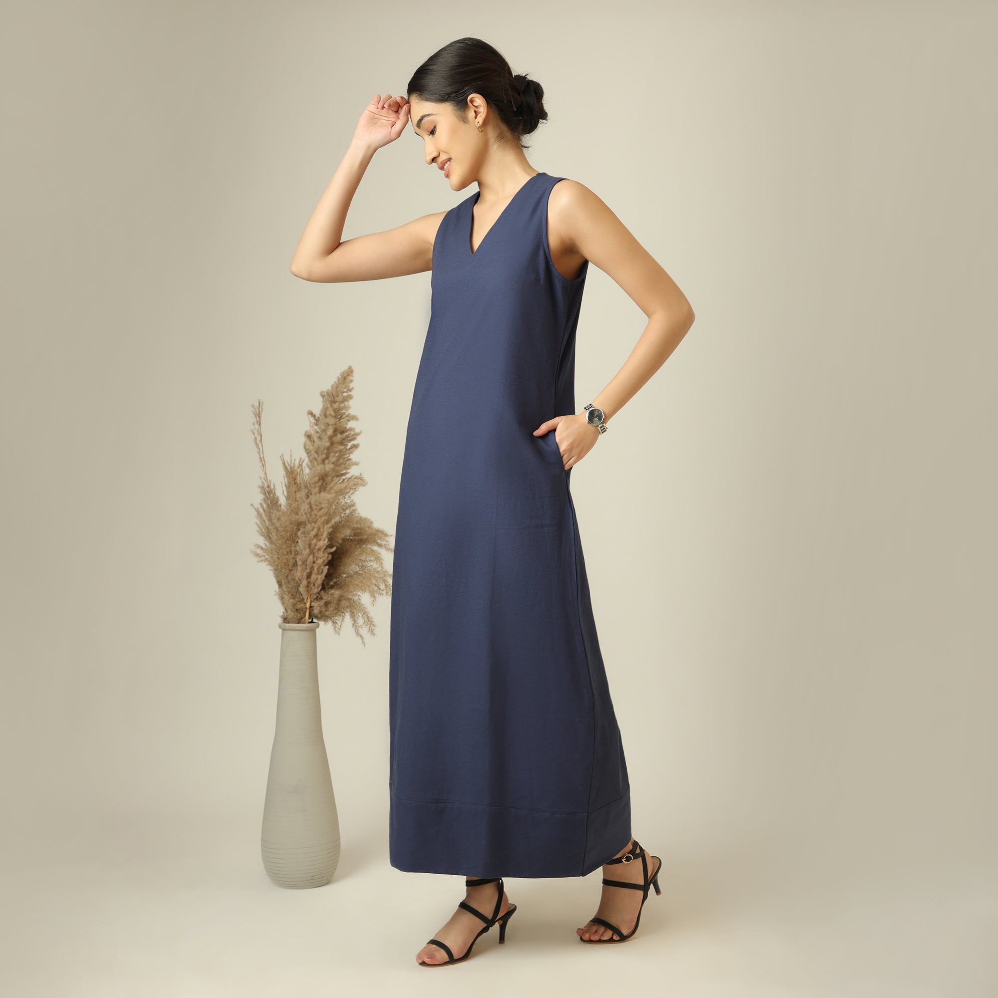 Mila Linen Maxi Dress - Navy Blue