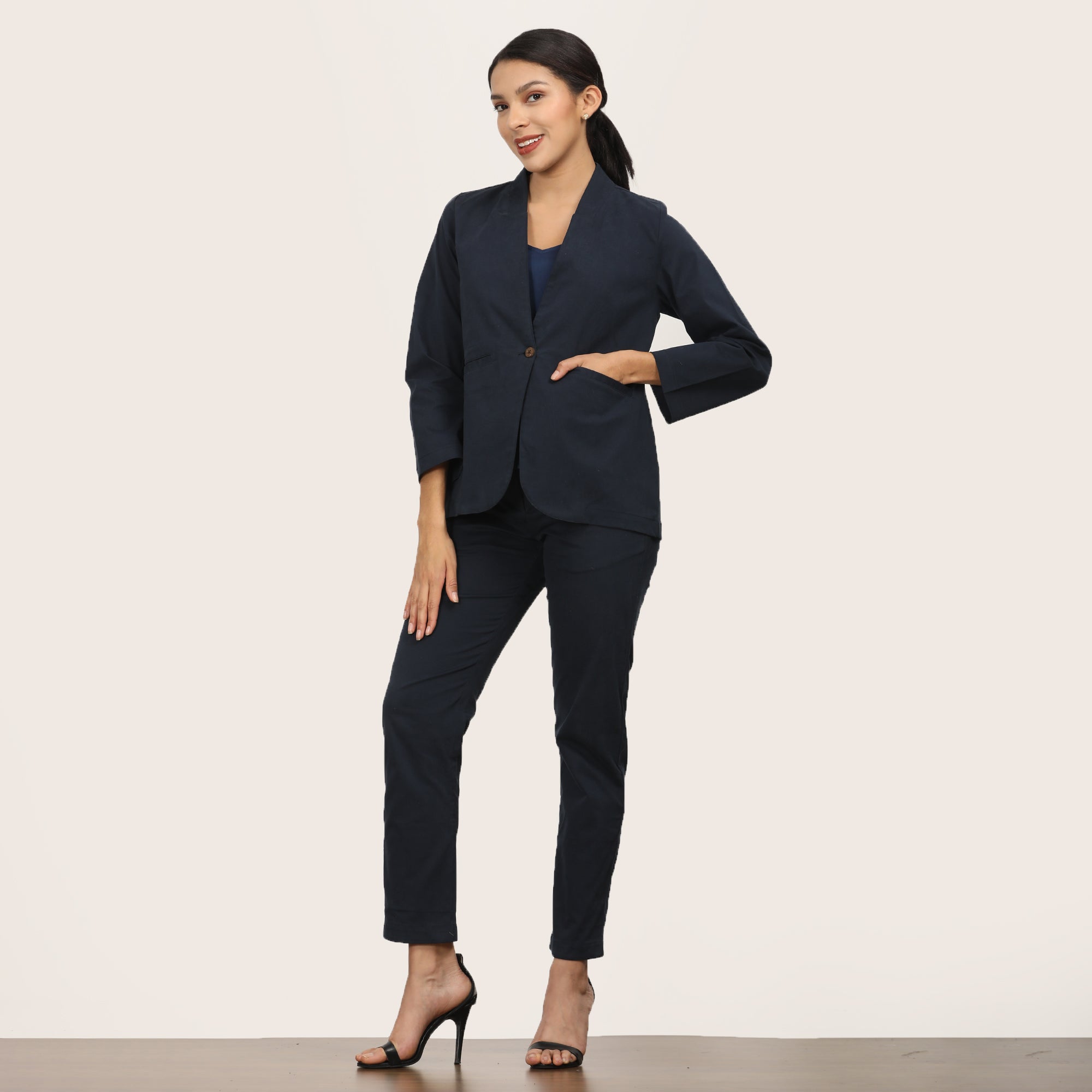 Aruku Stand Collar Blazer - Navy Blue