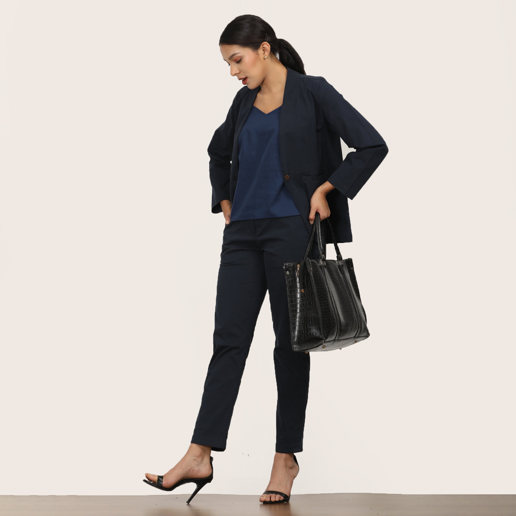 Aruku Stand Collar Blazer - Navy Blue