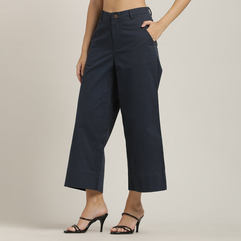 Aruku Wide-Leg Cropped Chinos - Navy Blue