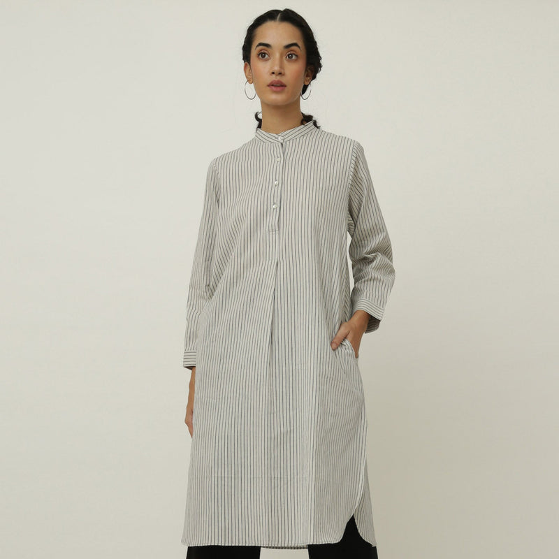 Pleated Tunic > White Stripe