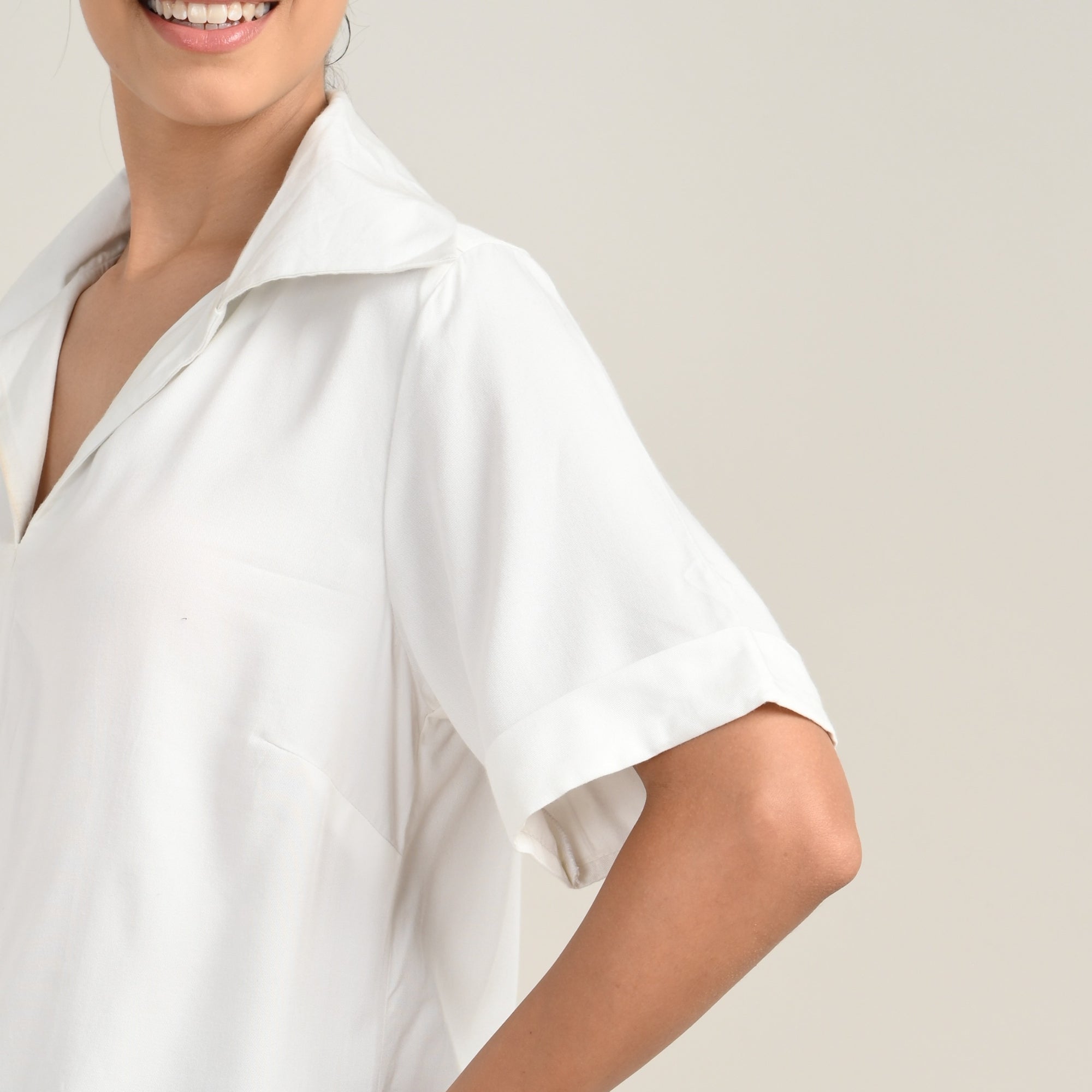 Betsy V-Neck Extended Collar Top - Ecru