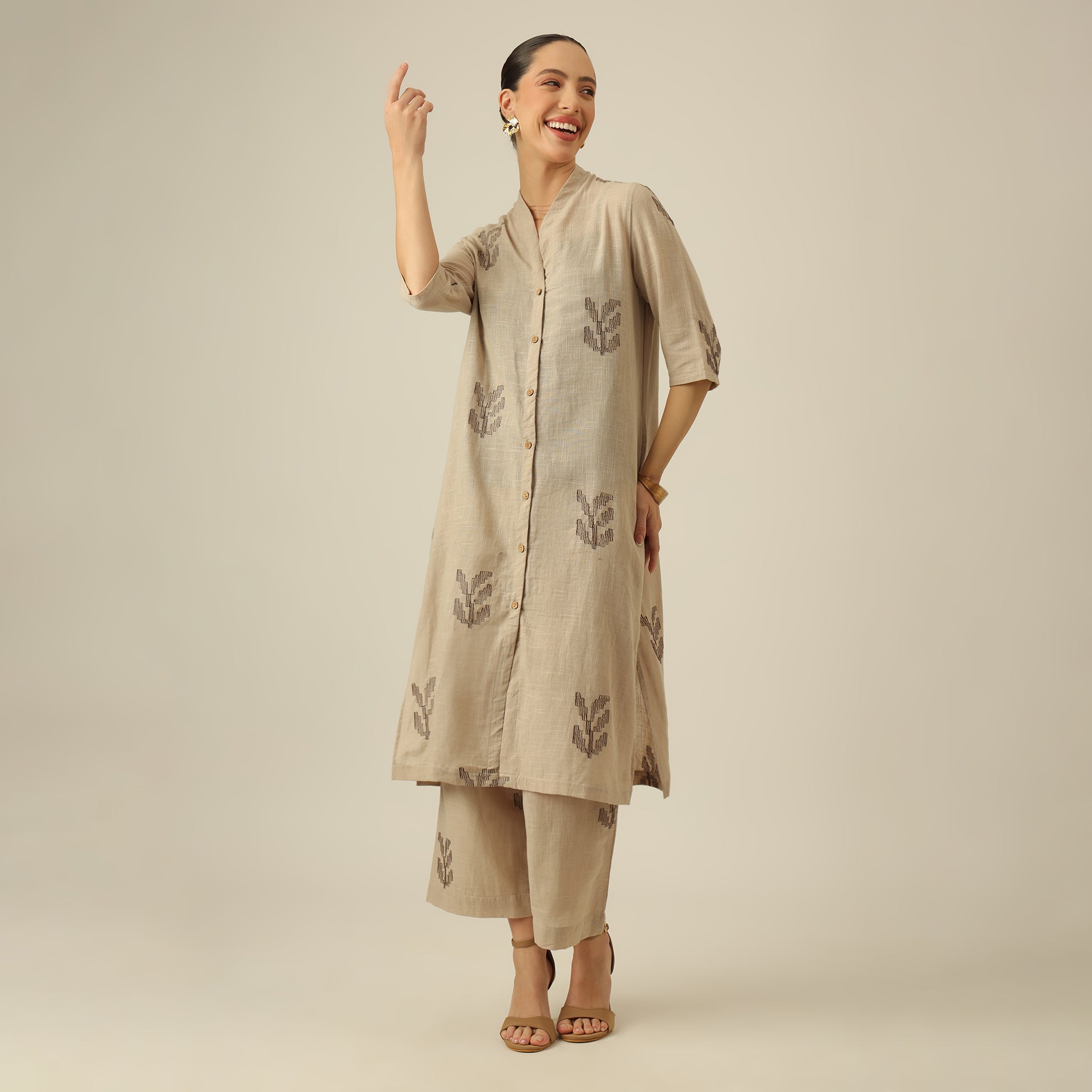 Dakota Co-ord Set - Greige With Embroidery