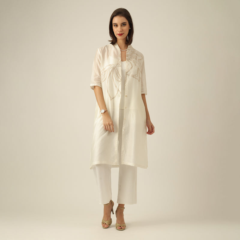 Women Pearl White Chanderi Silk Dakota set of 3 with Hand-Embroidered Lotus Motif