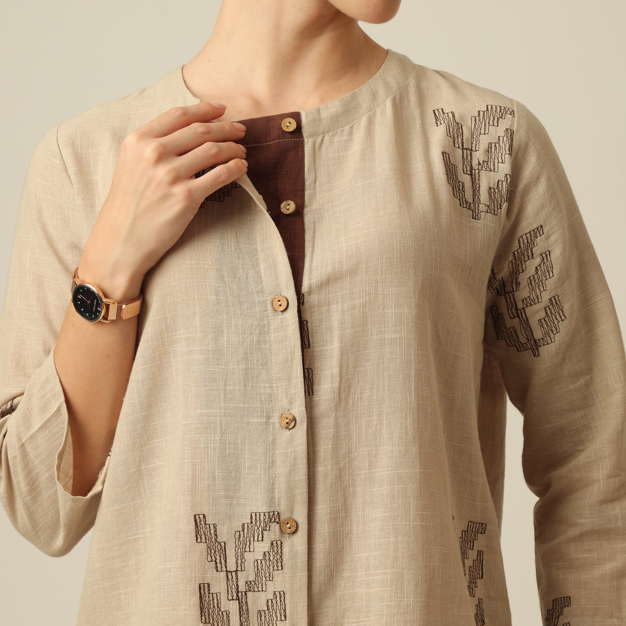 Nyla Co-Ord Set Of 2 - Long Line Shirt & Pants - Greige With Embroidery