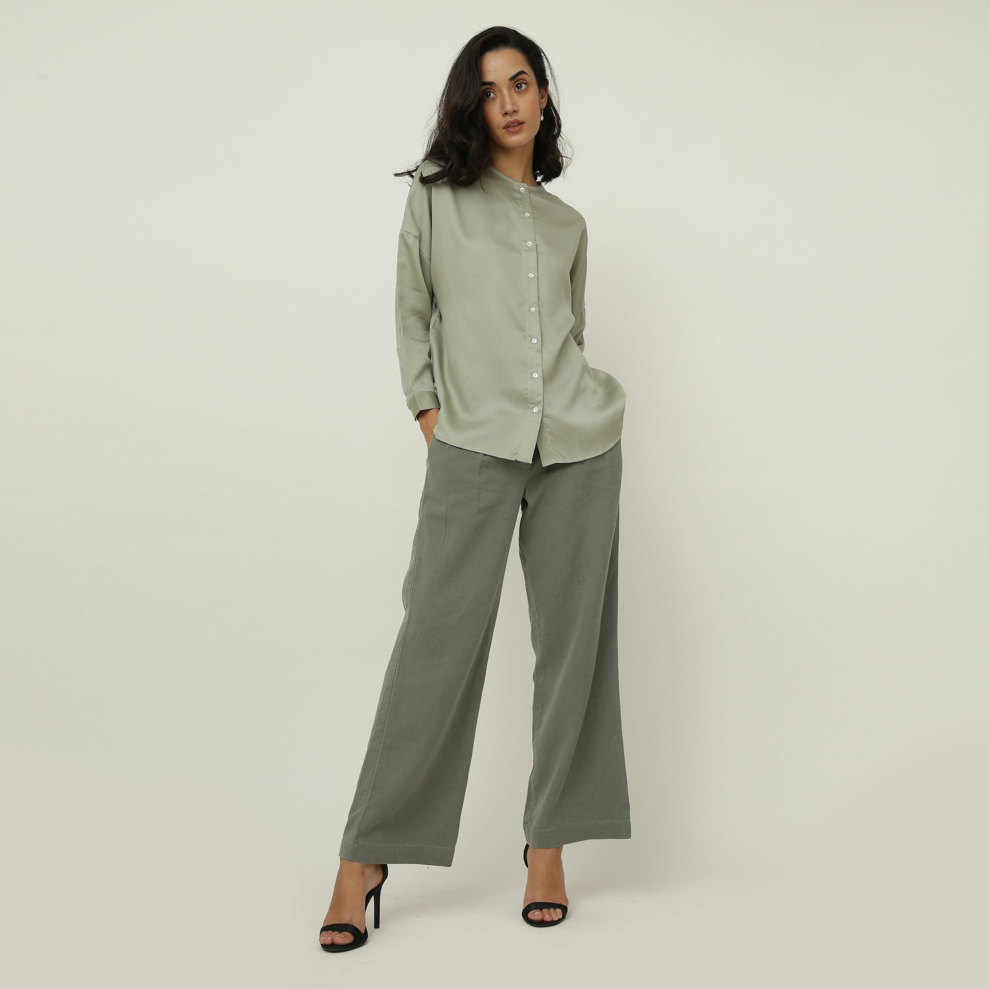 Uncollared Shirt - Sage Green