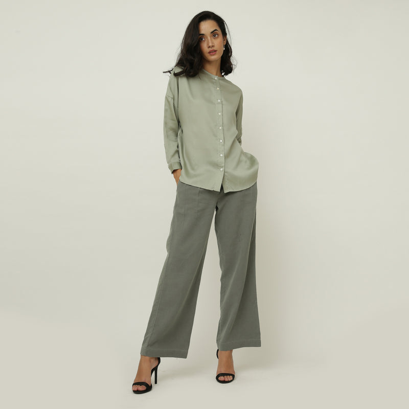 Uncollared Shirt - Sage Green