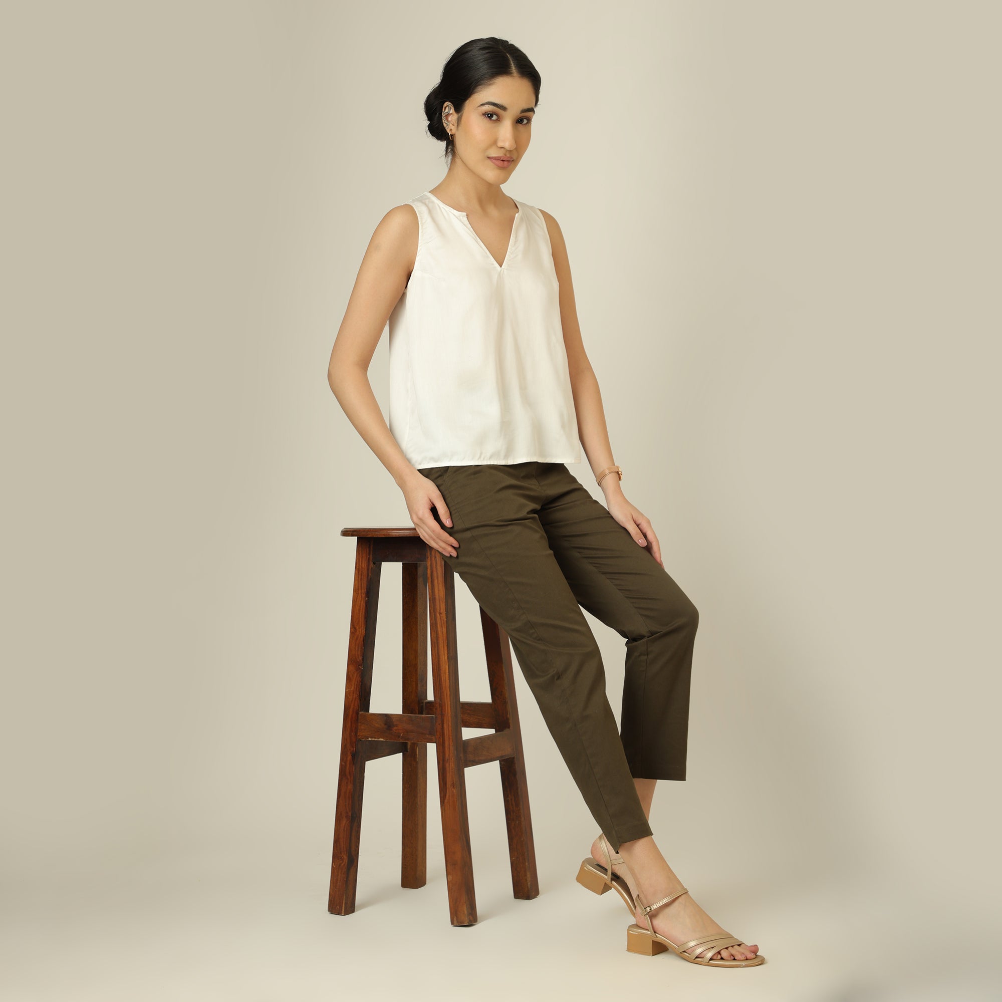 Ivy Split V-Neck Top - Ecru