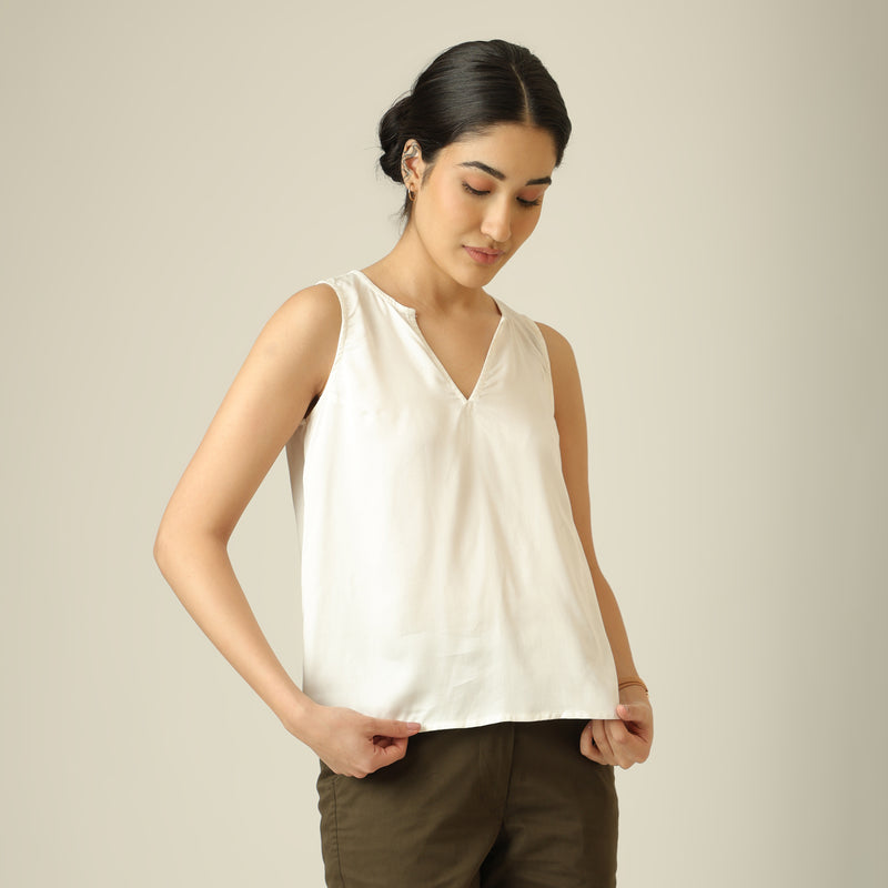 Ivy Split V-Neck Top - Ecru
