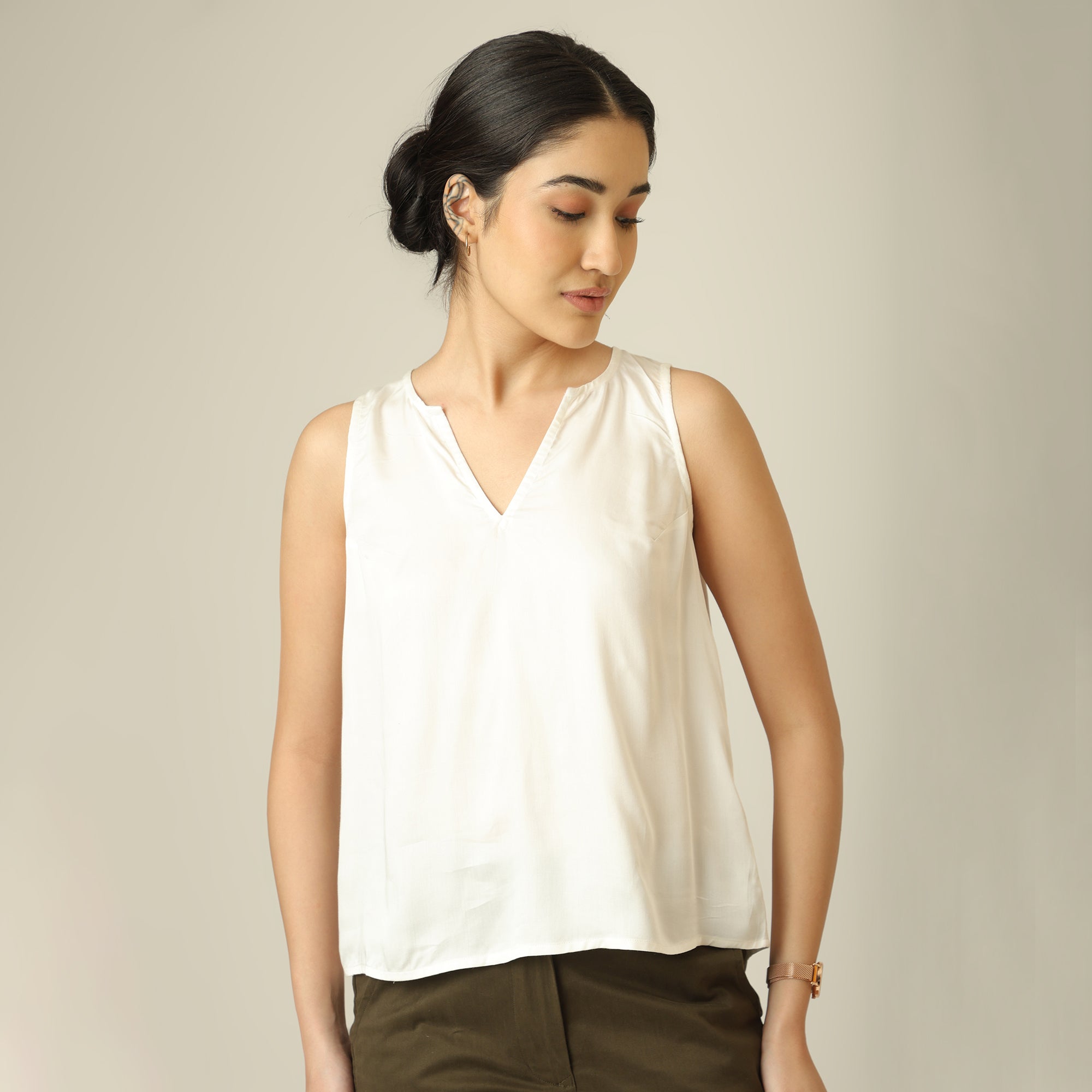 Ivy Split V-Neck Top - Ecru