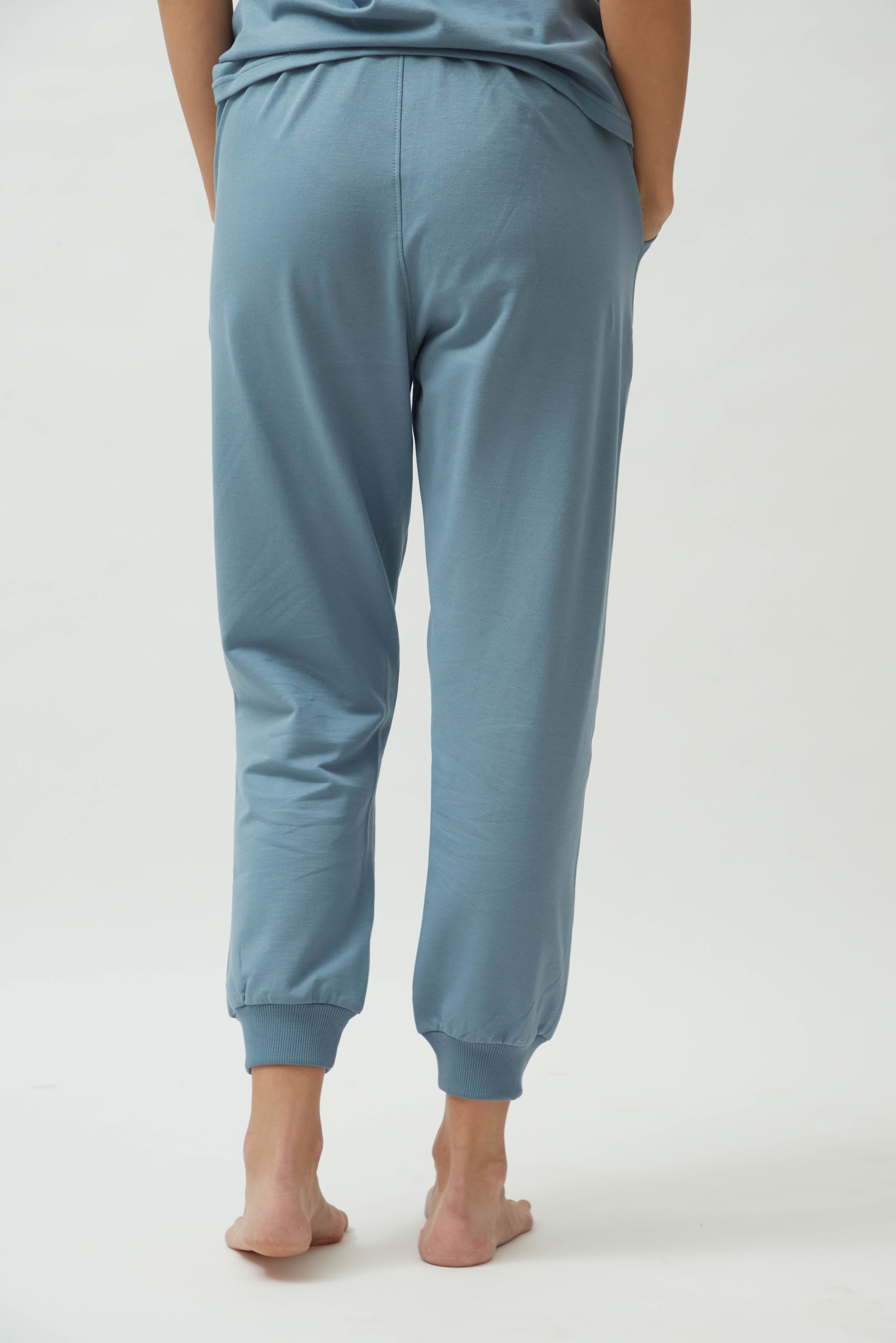 Go Walk Jogger Pants > Maroon