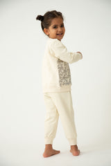 Saltpetre organic, unisex kids wear for boys and girls. Organic cotton sweatshirt with bunnies print 