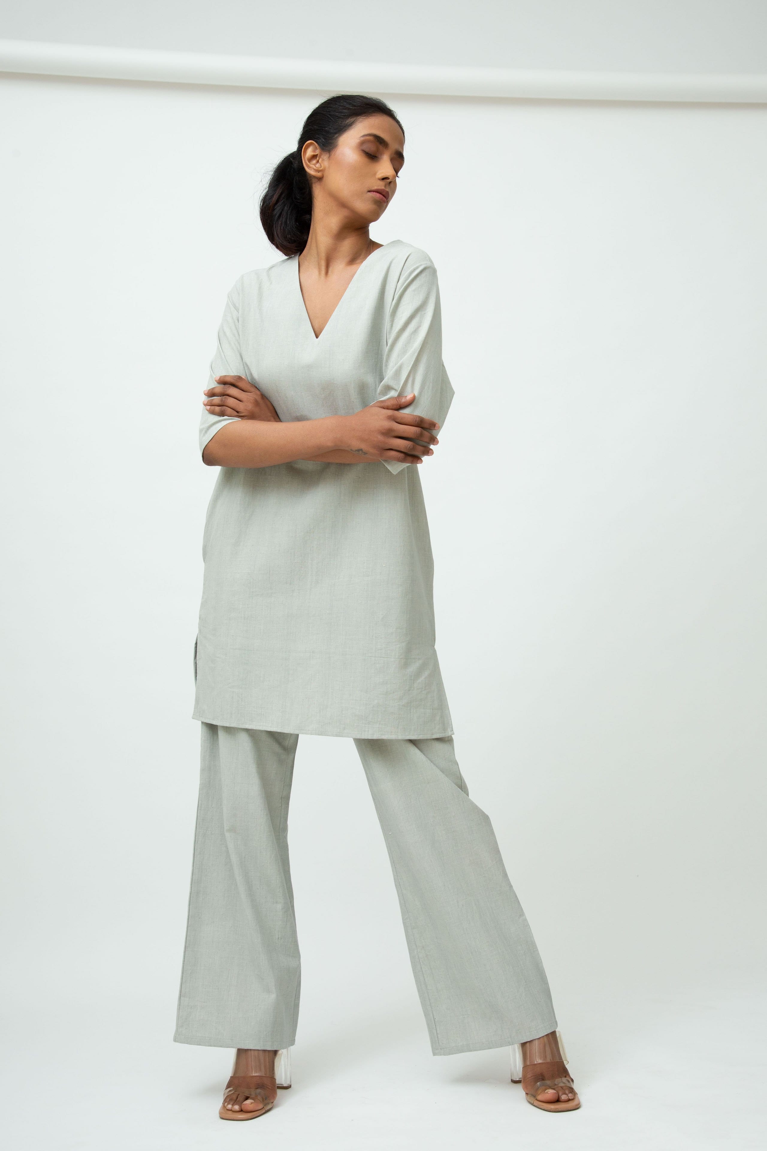 Saltpetre womens casual and lounge wear - cloud grey. Three-quarter sleeves with v-shaped neck one-piece.