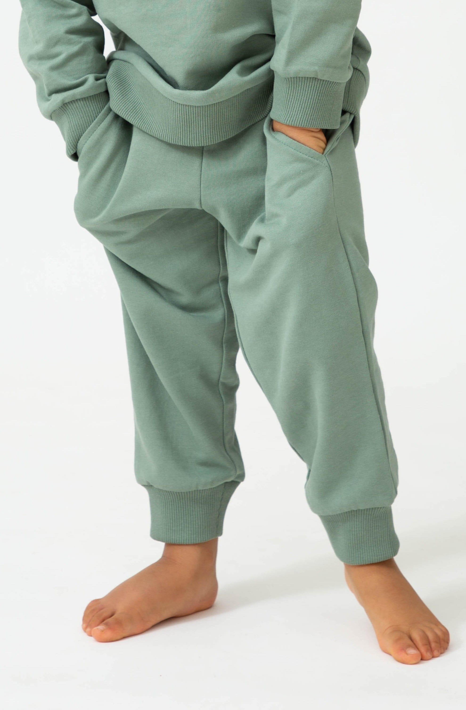 Multi-pack of Saltpetre t-shirt, shorts & joggers for kids, yellow, blue and green, casual kids wear, boys, girls, unisex