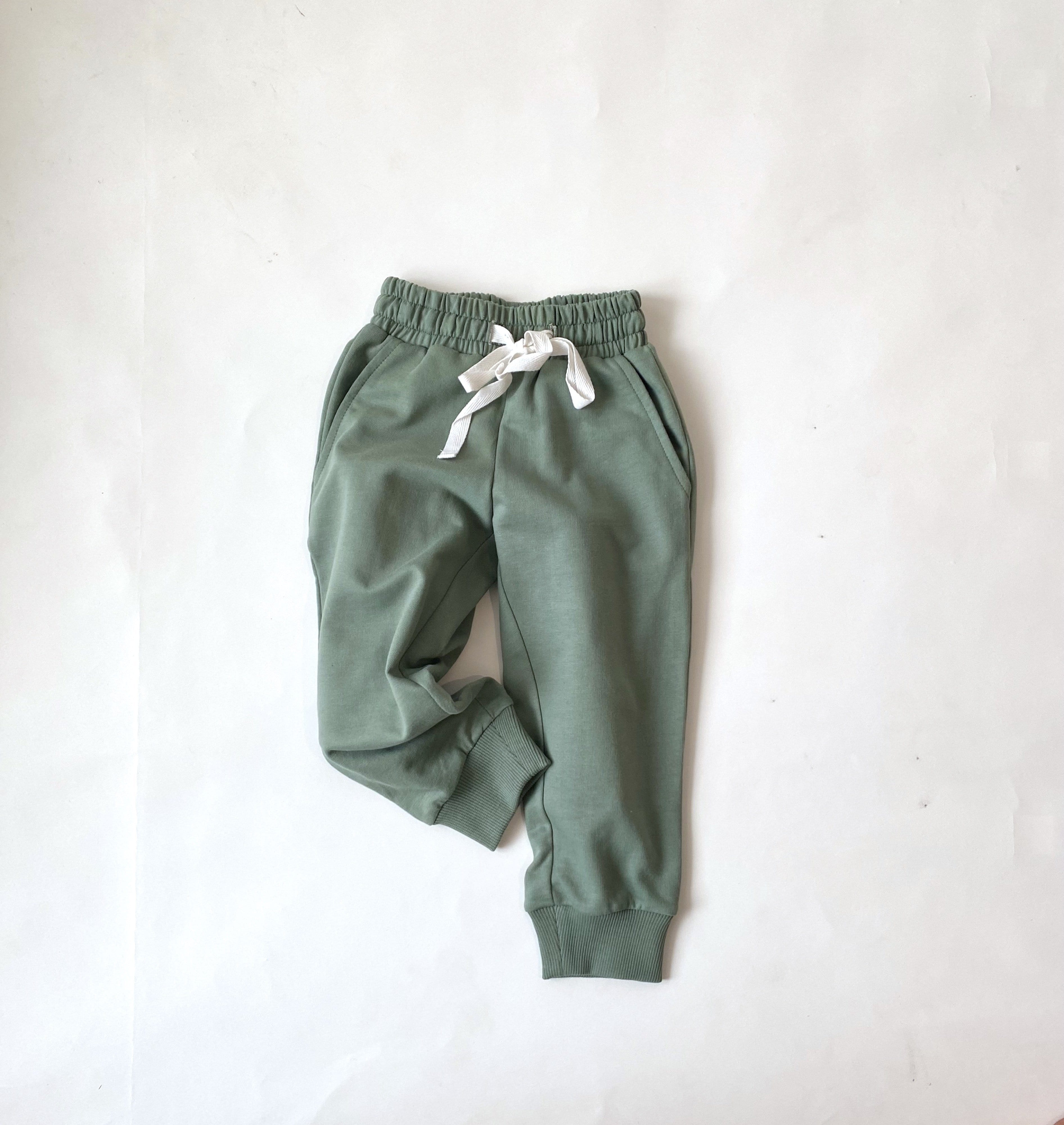 Saltpetre Set of half sleeve yellow t-shirt with green colour blocked sleeve and green pants or shorts with pockets for kids, in combination set, for casual and party wear