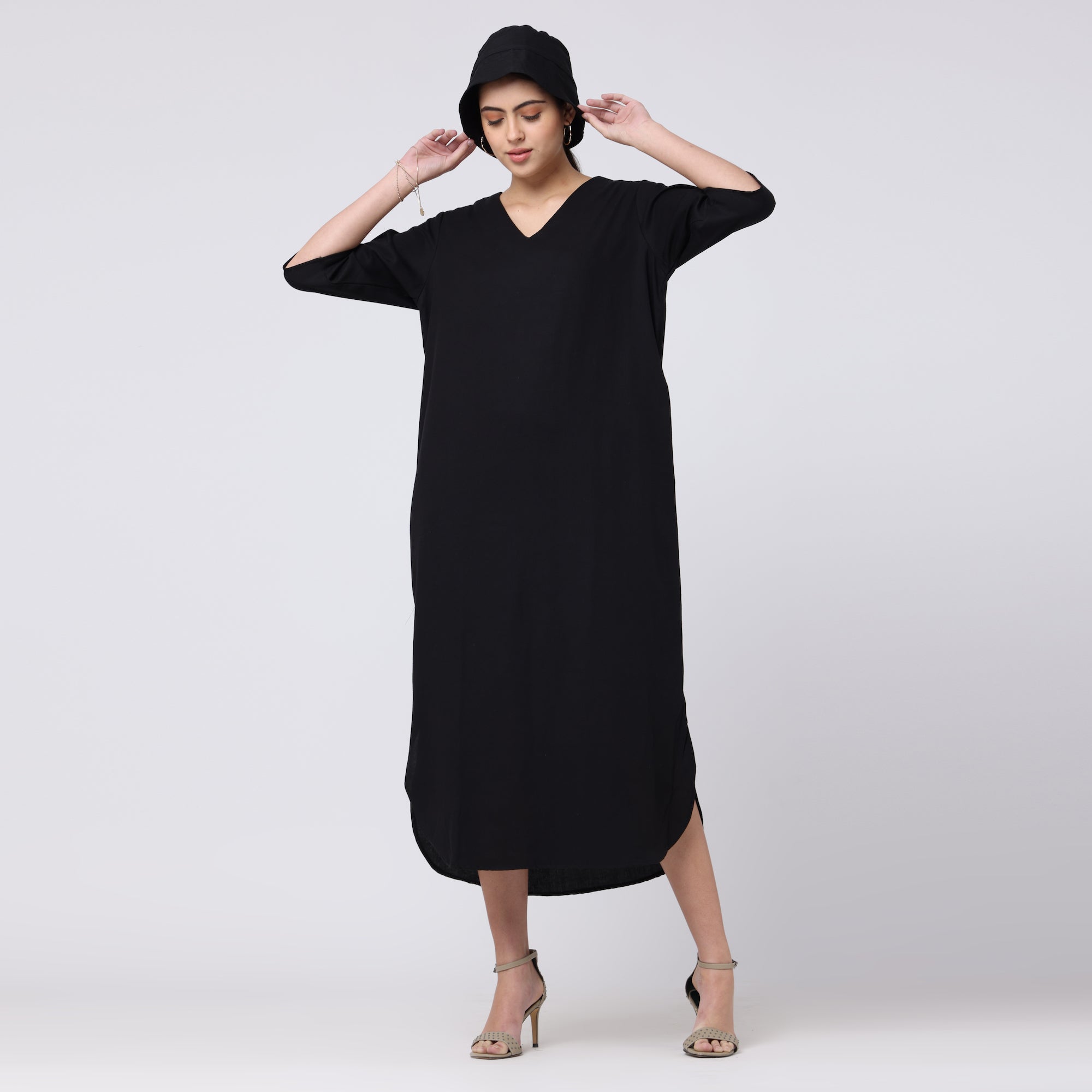 Marimoko Set of 2 - Maxi Dress With Pants - Magnetic Black