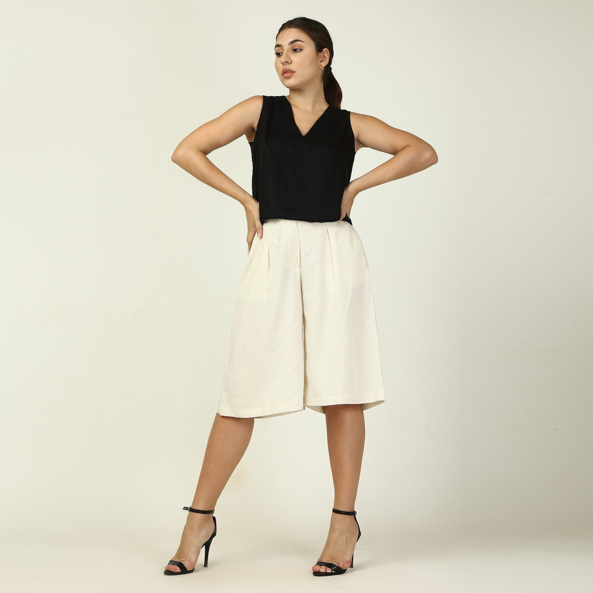 Cynthia Set Of 2 - Top & Culottes - Black, Ecru