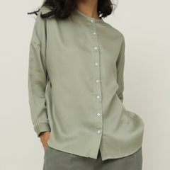 Uncollared Shirt > Sage Green